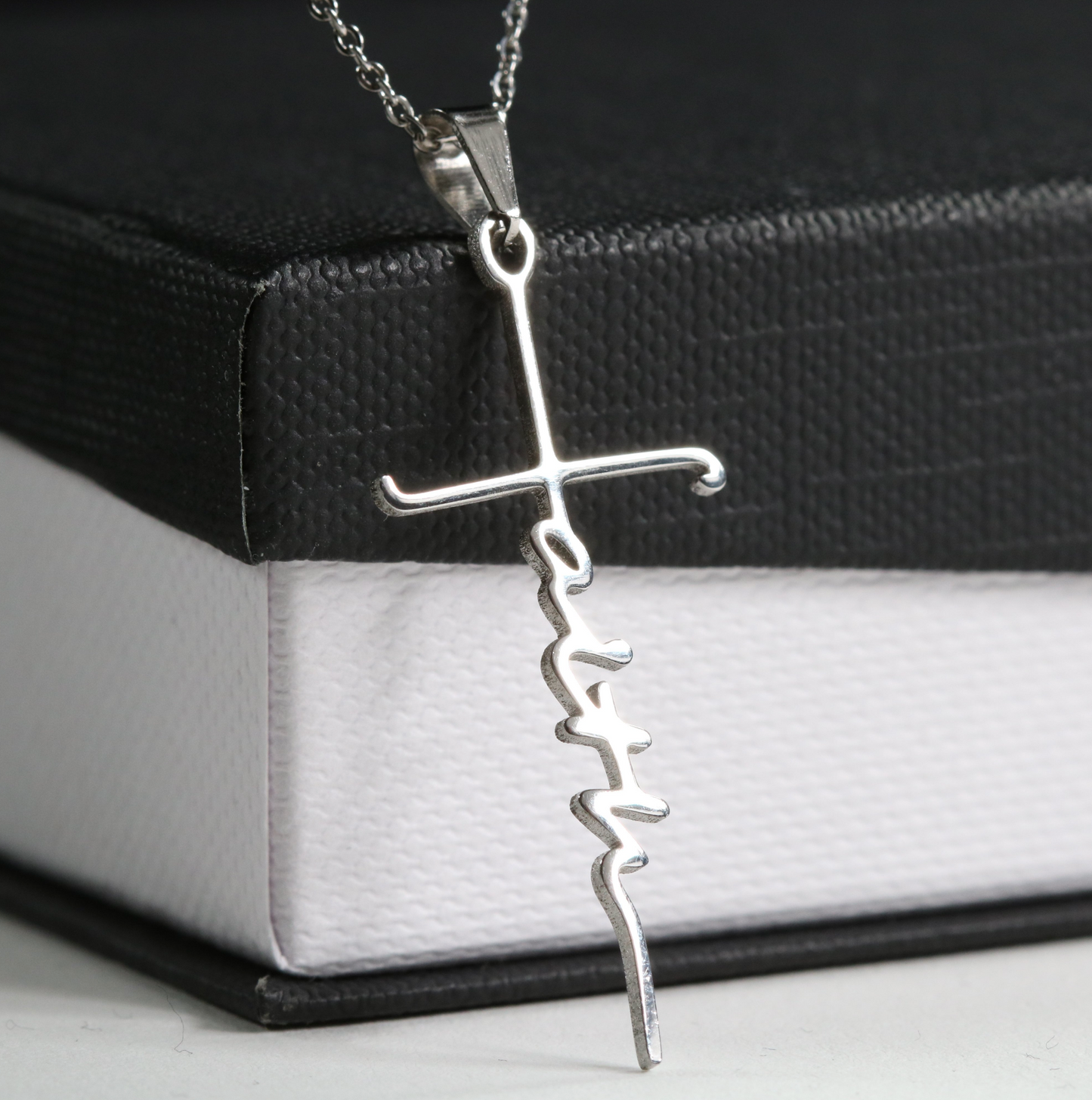 THE GIFT OF FAITH FOR THE GRADUATE DAUGHTER